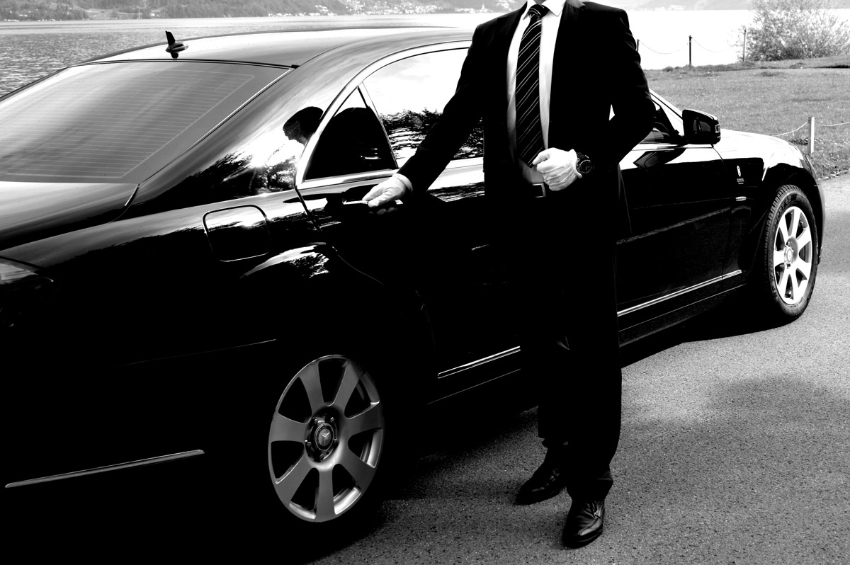 Connecticut Airport Limo Service – Reliable, On-Time, and Professional Transportation