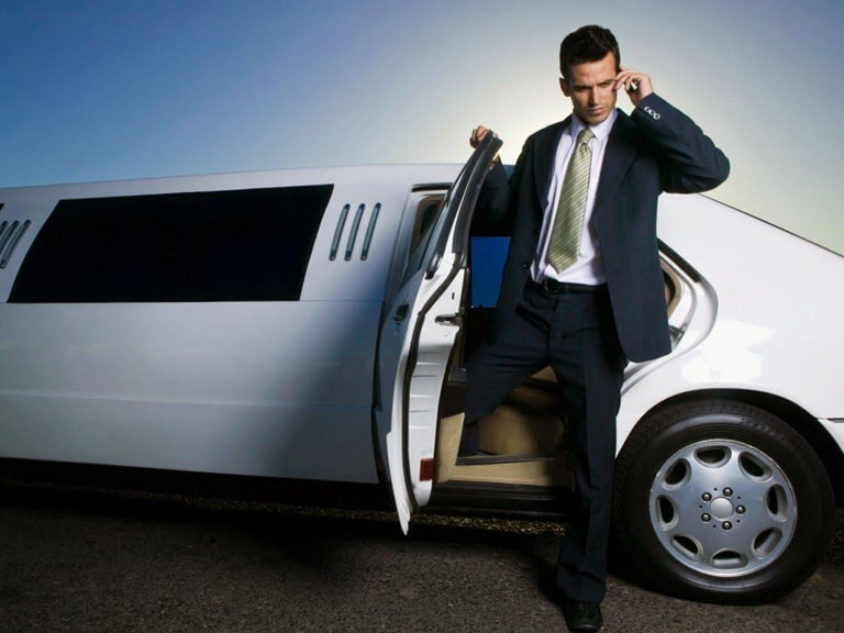 Top-Rated Limo Service in Stratford, CT – Ride in Style with Connecticutlimos