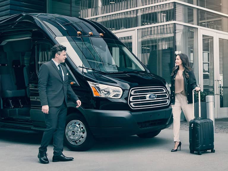 Limo Service to LaGuardia Airport – Connecticut Limos